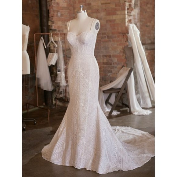 Maggie Sottero Dover Wedding Gown Size 14 NEW - Picture 5 of 11